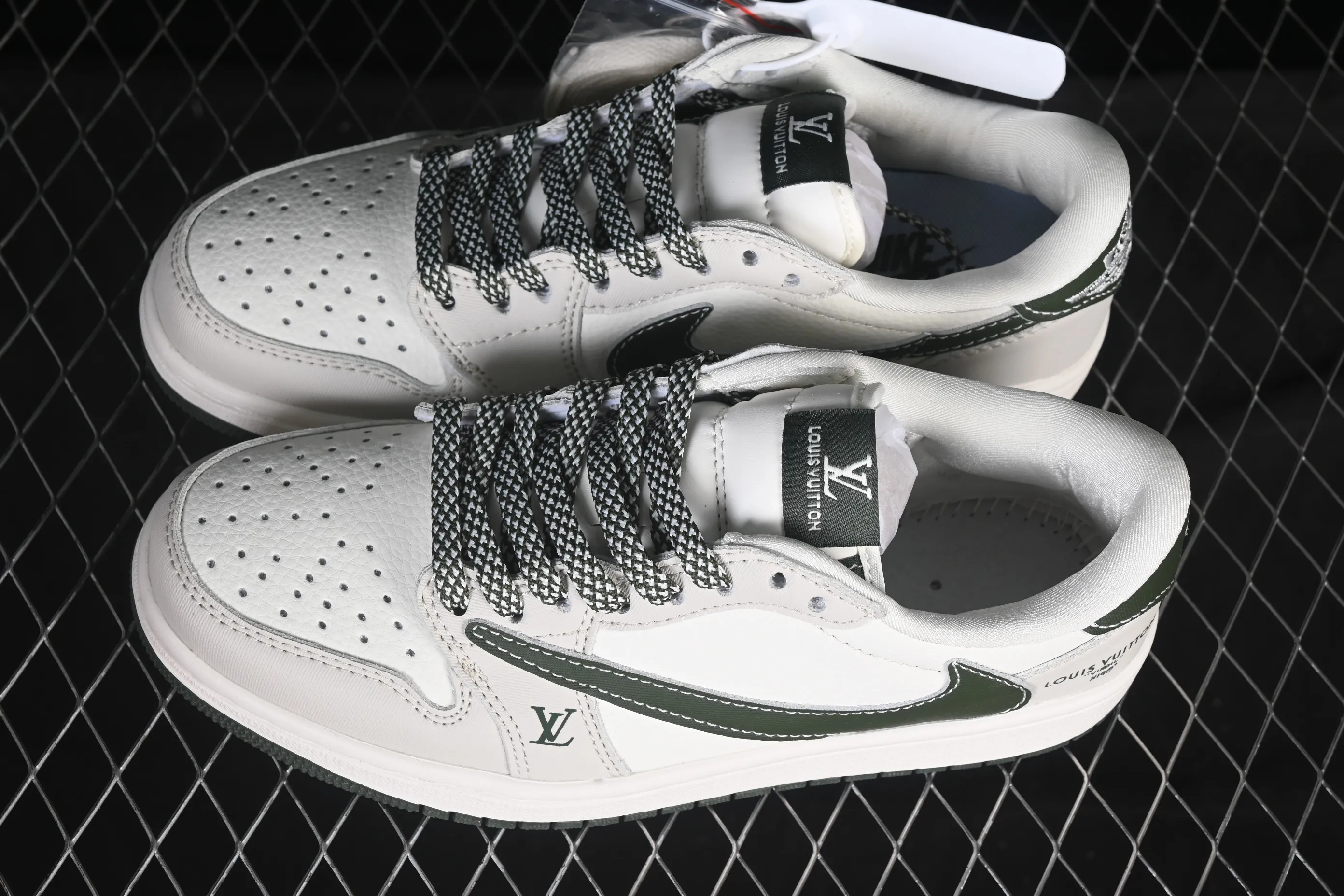 All categories Air Jordan Jordan series basketball shoes Air Jordan 1 Low High-end customized low-top sneakers Travis Scott x Fragment Design x Air Jordan 1 Low OG SP AJ1 Joe 1 LV joint beige army green tree pattern low-top cultural casual sneakers JW1188-150